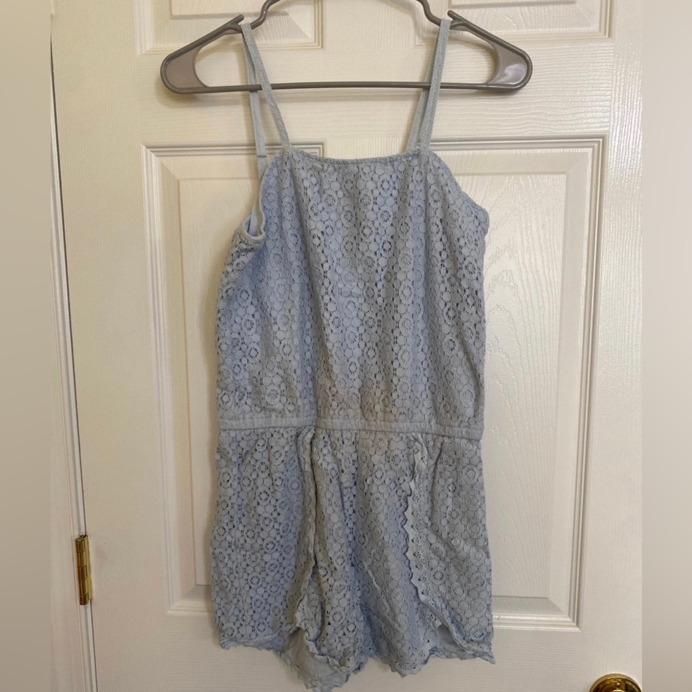 Xhilaration Lace Romper

Size 14/16